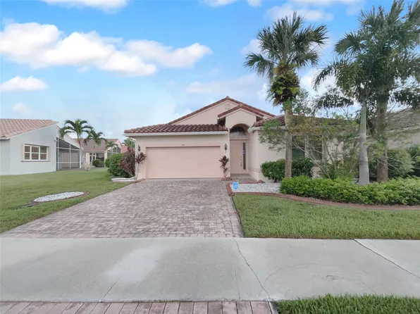 390 NW Sunview Way, Port St Lucie, FL 34986