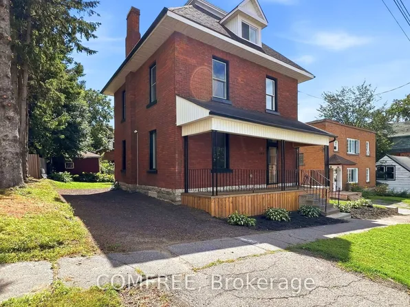190 McAllister St, Pembroke, ON K8A 3G2
