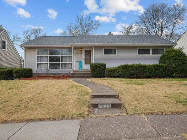 3016 Tremont Ave, Davenport, IA 52803