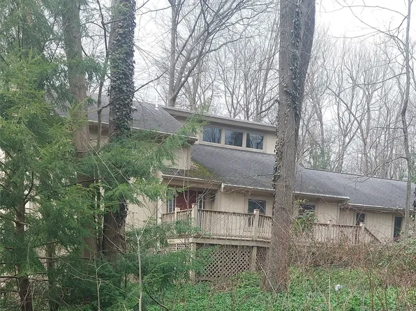 1280 Ridgemont Dr, Meadville, PA 16335