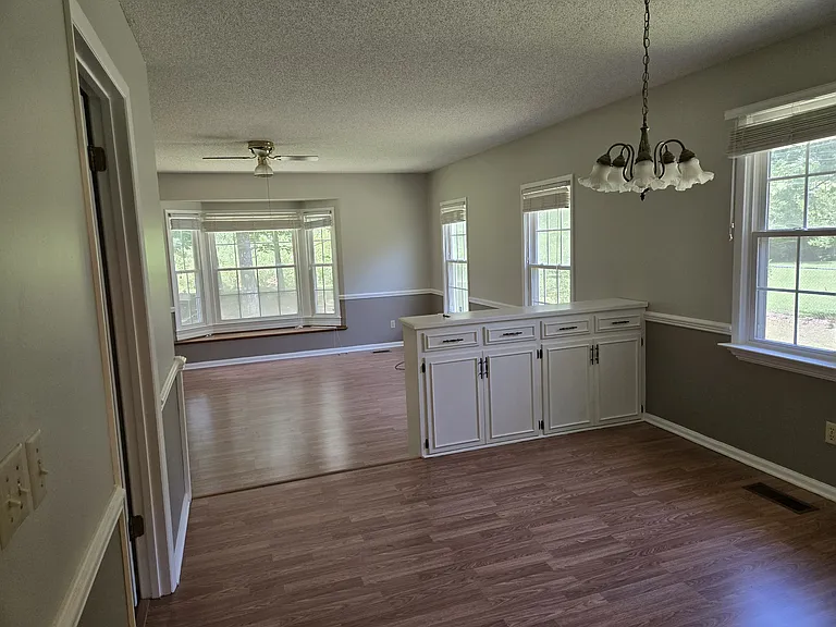 1513 Ridge St NW — Photo 6