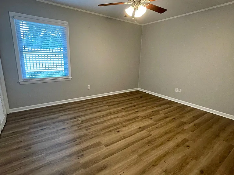 2113 Wimbledon Dr — Photo 17