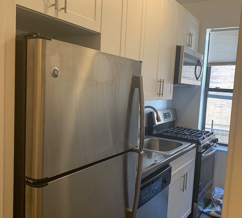 1st image of 25 Cooper St APT 4C