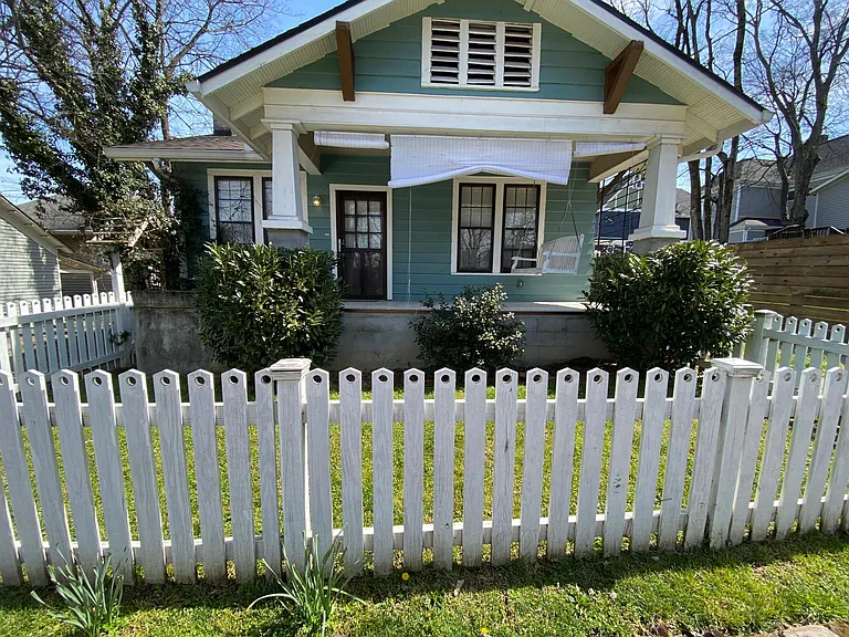 404 S Highland Park Ave — Photo 2