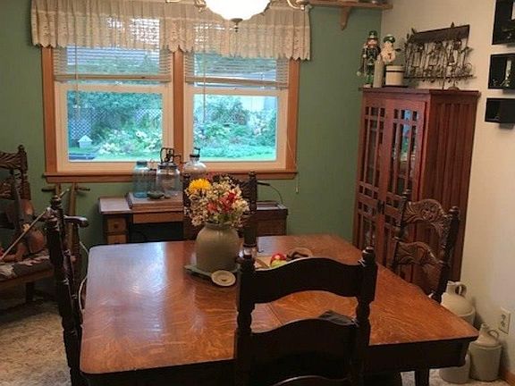 5th image of 123 Marion Ln