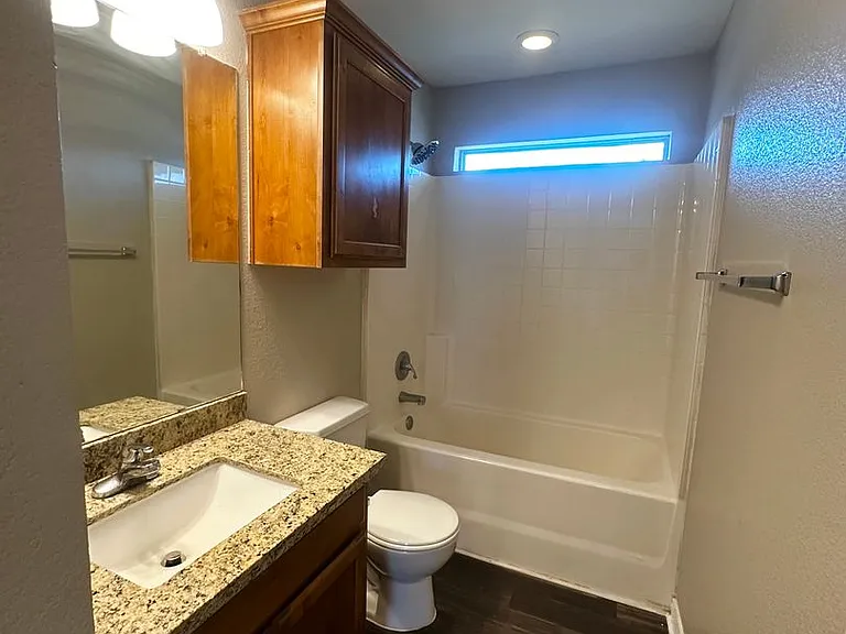 2527 Pascal Ct — Photo 14