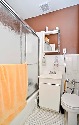 Rented by Prince Real Estate Associates LLC | media 5