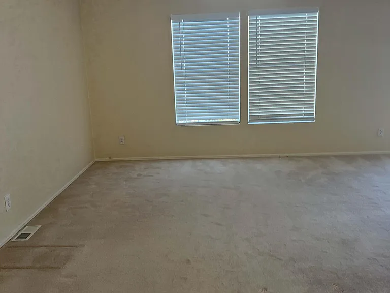 1421 E Gamebird Rd — Photo 13