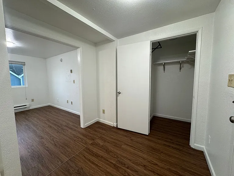 301 Apartments in the heart of Beacon Hill — Photo 18
