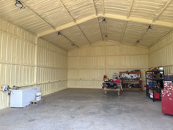 3rd image of 1572 County Road 304