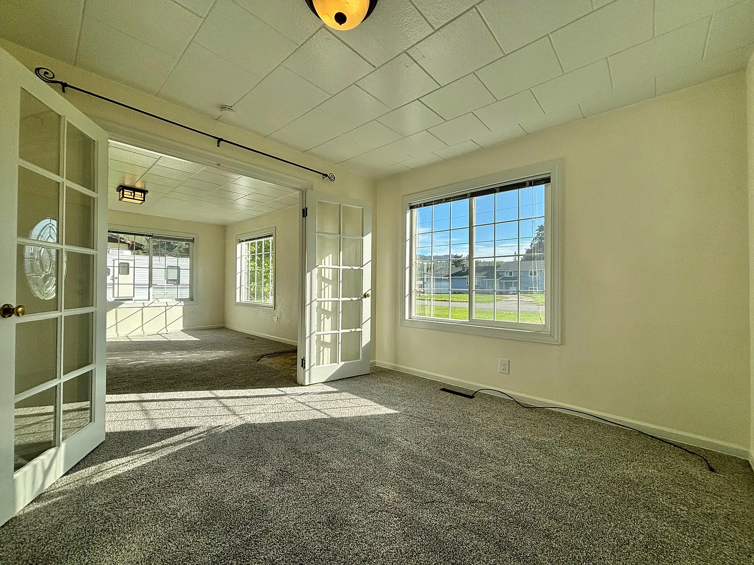 2 bed, 868 sqft, $1,695 — Photo 3
