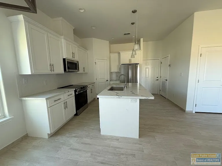2626 Haverford Blvd — Photo 5