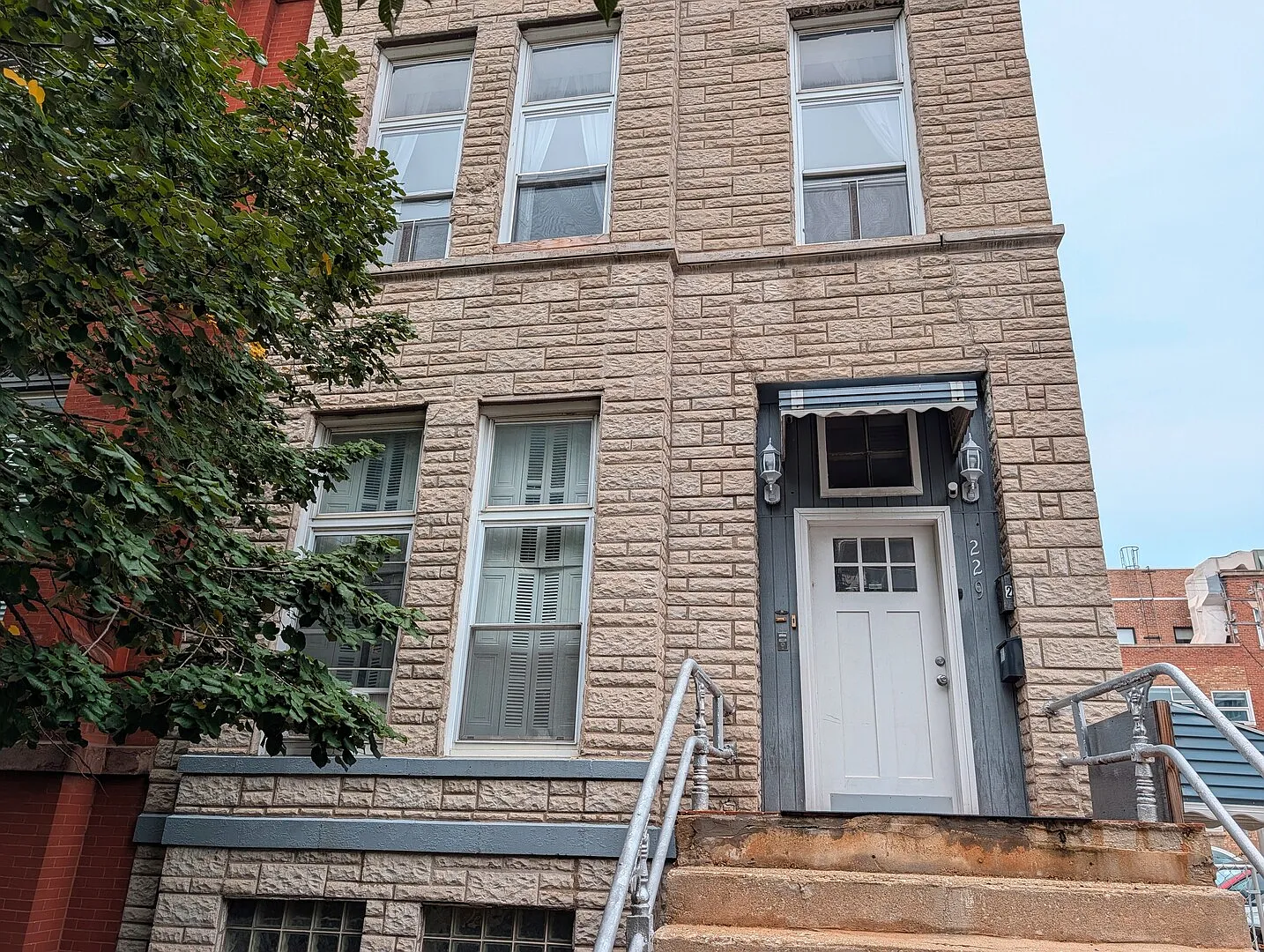 2 bed, 1600 sqft, $2,995 — Photo 1