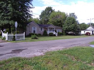 511 N 6th St, Benld, IL 62009