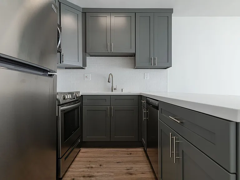 410 & 414 Manhattan Pl Los Angeles CA — Photo 1