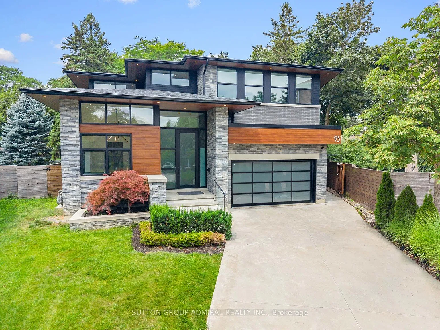 5 bed, $8,500 — Photo 1