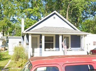 224 S 10th St, Saint Clair, MI 48079