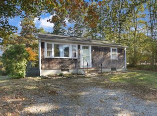 51 Lantern Ln, Tisbury, MA 02568