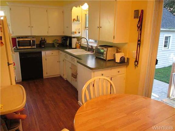 3rd image of 4171 Walker Pl