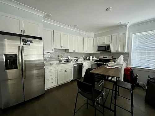 79 Linden St #2 Photo 1