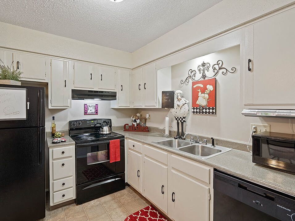 We Have Dishwashers!