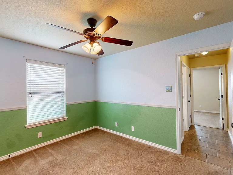 504 W Orion Dr — Photo 28