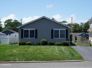 305 11th Ave, Spring Lake, NJ 07762