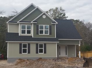 26 Century Rd, Hampstead, NC 28443