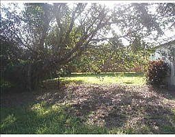 2nd image of 7481 Fillmore St