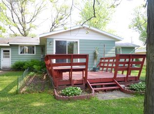 523 River St, Waupaca, WI 54981
