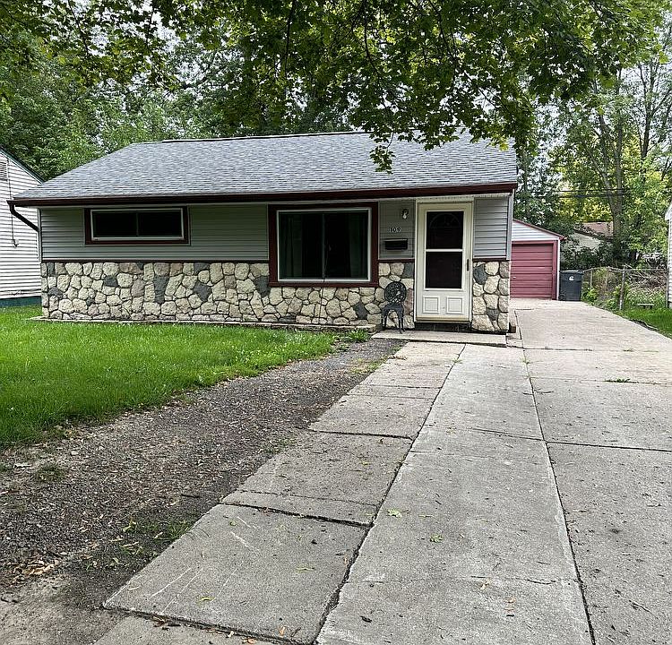 1st image of 109 W Hopkins Ave