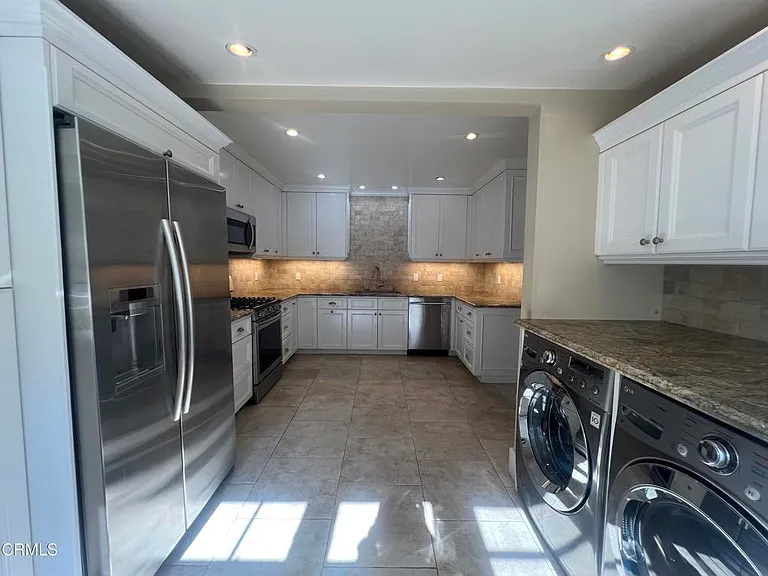 623 Charter Oak St — Photo 11