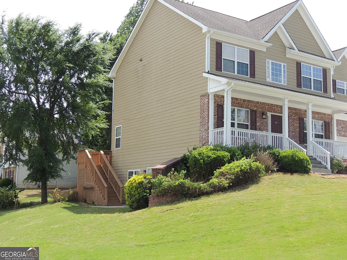 Building Photo - 450 Macland Dr