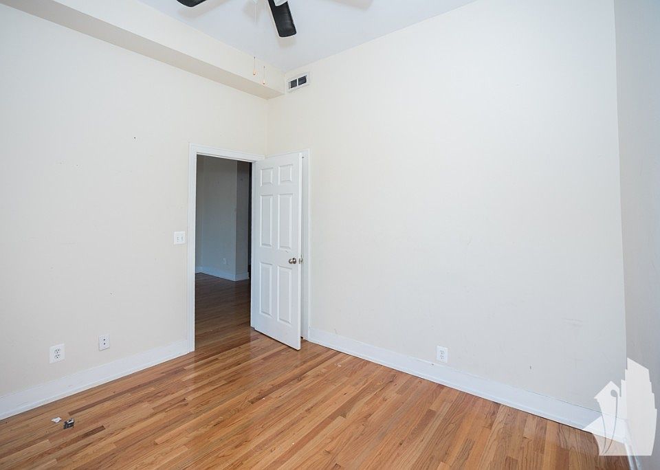 1st image of 3352 N Sheffield Ave