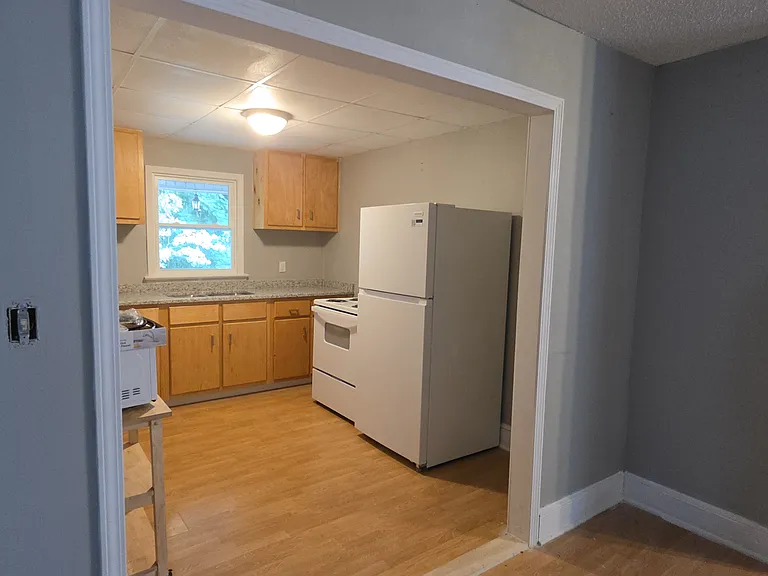 450 Main St #1 — Photo 2