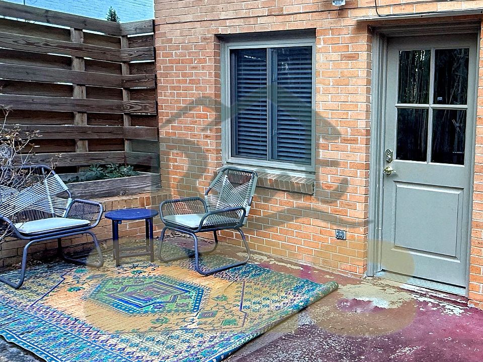 1st image of 1045 Mountain View St #2