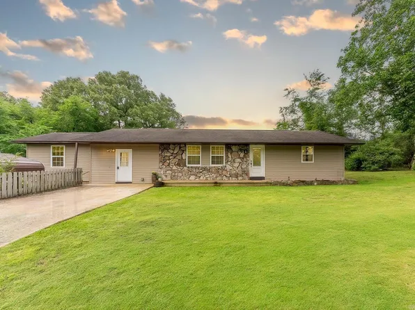 1790 Cochran Ave, Mammoth Spring, AR 72554