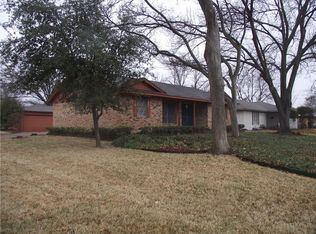 104 N Lois Ln, Richardson, TX 75081