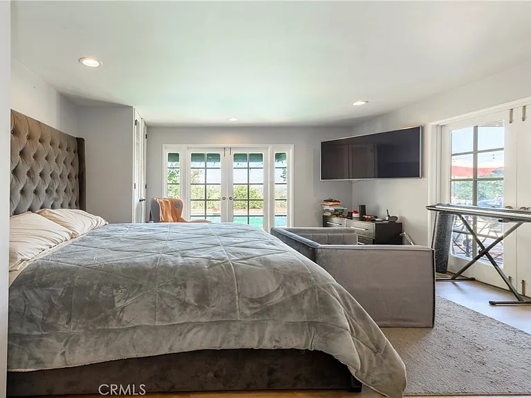3633 Willowcrest Ave — Photo 19