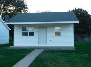 103 Bailey Mdws, Arcola, IL 61910