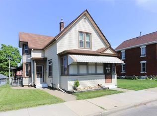 711 Rhomberg Ave, Dubuque, IA 52001