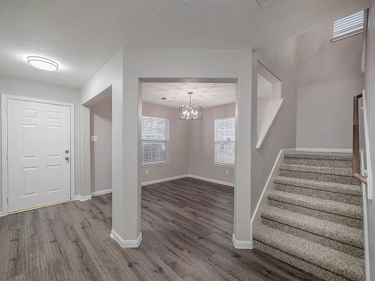 121 Rodeo Dr #121 — Photo 3