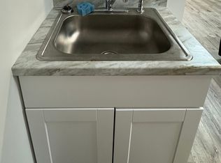 634 Harrison Cir #B, Locust Grove, VA 22508