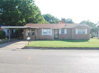 2108 13th St, Brownwood, TX 76801