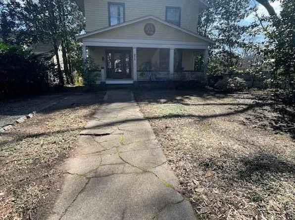 216 Hillcrest Rd, Raleigh, NC 27605