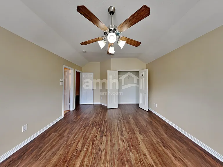 3706 Boxwood Dr — Photo 10