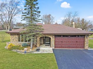 1148 E Bemes Rd, Crete, IL 60417