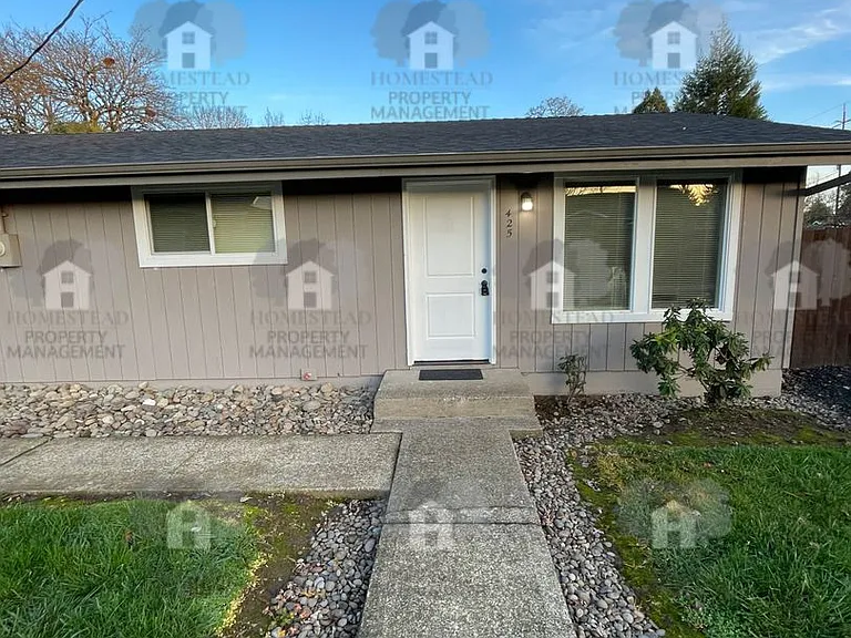 425 S 8th St — Photo 4