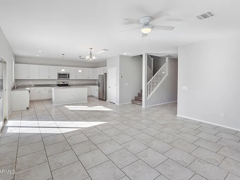 7135 W Rancho Dr — Photo 17