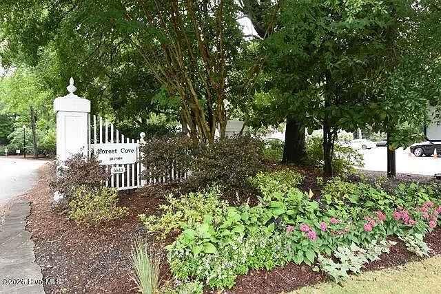 2 bed, 2.5 bath, $1,825 — Photo 2